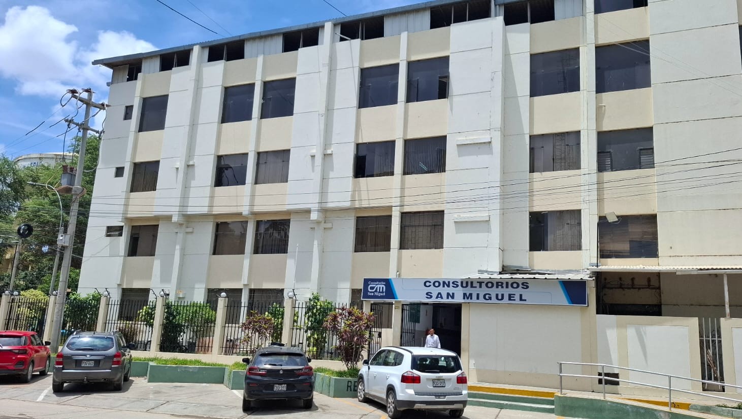 Fachada de Consultorios San Miguel